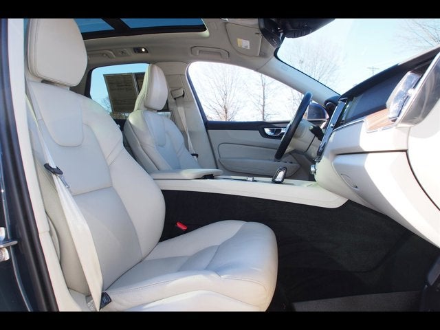 2021 Volvo XC60 Inscription Expression