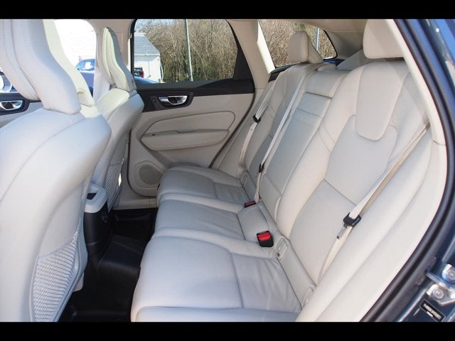 2021 Volvo XC60 Inscription Expression