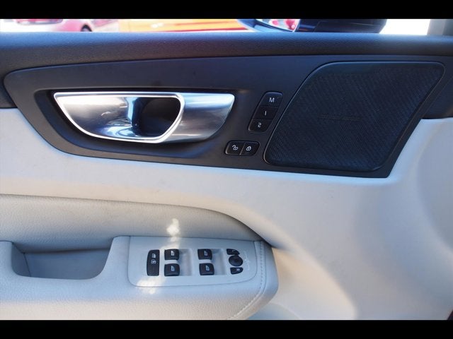 2021 Volvo XC60 Inscription Expression