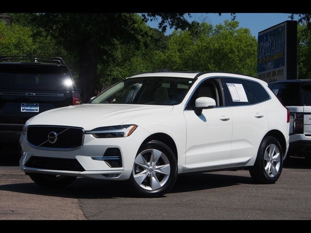 2022 Volvo XC60 Momentum