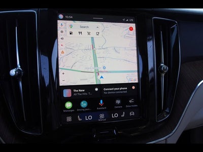 2022 Volvo XC60 Momentum