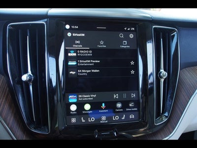 2022 Volvo XC60 Momentum