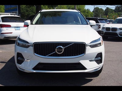 2022 Volvo XC60 Momentum